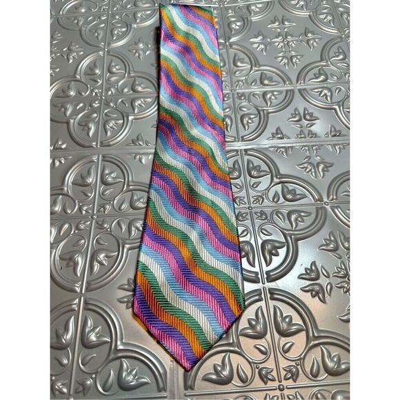 Paul Fredrick colorful silk tie - Picture 1 of 4